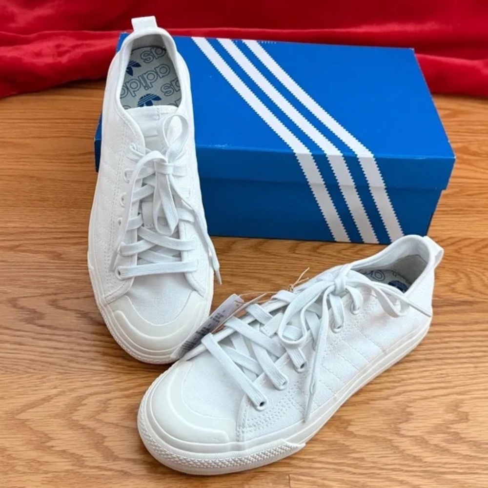 adidas NIB Nizza RF Shoes (M7/W8)
